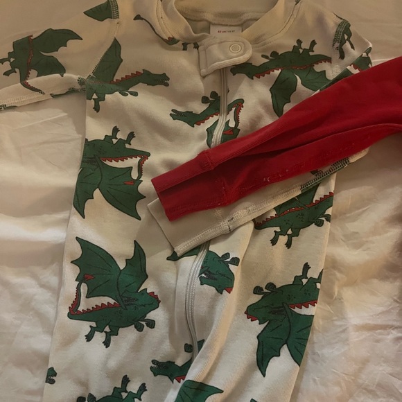 Hanna Andersson footed pajamas 2t (85) - Picture 2 of 7